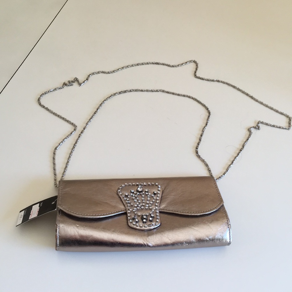 Women’s Pocket Book.